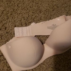 32B strapless secret embrace bra